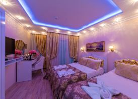 Charm Hotel 4