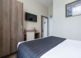 Kensington Gardens Hotel 5