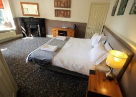 The Kings Arms Hotel 4