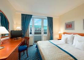 Ramada by Wyndham Prague City Centre 4