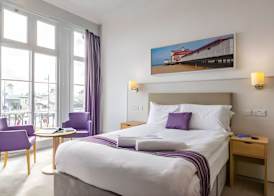 The Carlton Hotel 4