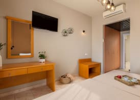 GOJI Vegan Hotel 5