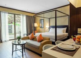 Micasa All Suites Hotel 5