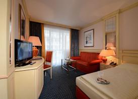 The Monarch Hotel 5