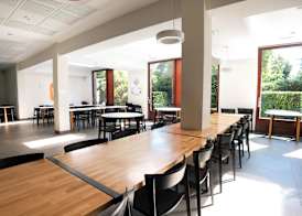 HI Brussels Generation Europe Hostel 2