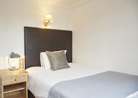 White Hart Hotel by Greene King Inns 3