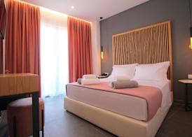 Blue Eye Hotel 4