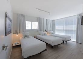 Beach Haus Key Biscayne Contemporary Apartments 5