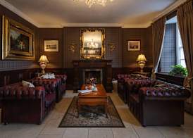 Dooly's Hotel 3