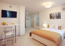 Familion ApartHotel 4