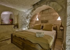 Hidden Cave Hotel 4