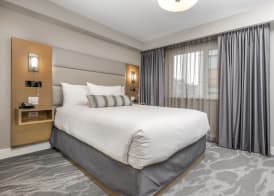 Coast Tsawwassen Inn 5