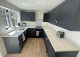 Beautiful Private Detached 1-bed Bungalow 5