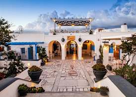 White Pearl Laokasti Suites 4