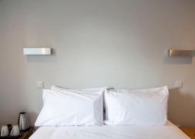 Crown Hotel & Bar 3