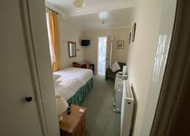 Pickwicks Guest House 2