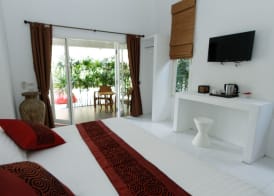 The White Cottage 3
