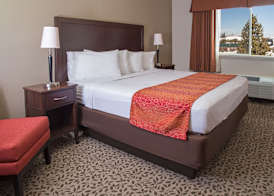 Gray Wolf Inn & Suites 4