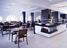 Gavimar Ariel Chico Hotel and Apartments 5