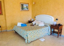 Hotel Lungomare 5