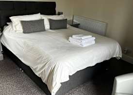 Chevin End Guest House 3