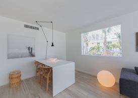 Beach Haus Key Biscayne Contemporary Apartments 4