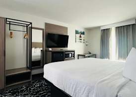 Baymont by Wyndham La Grange KY Southeast 4