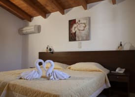 Blue Sky Hotel Apartments 3