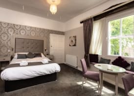 Maypole Inn 5
