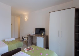 Le Marc Guest house 5