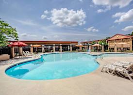 Days Inn By Wyndham Durham/Near Duke University 4