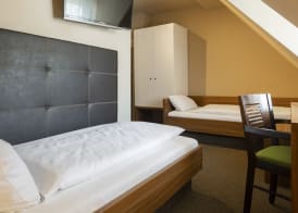 JOESEPP ́S HOTEL am Hallhof 4
