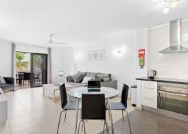 Paloma Beach Apartments 3