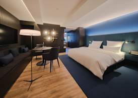 THE FLORIS formerly Hotel am Sophienpark 5