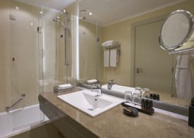 Suite Hotel Eden Mar - PortoBay 4