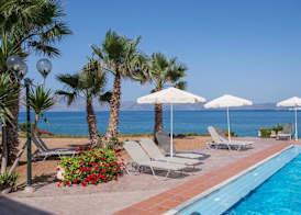 Balos Breeze Seaside House - Walk to Beach 5