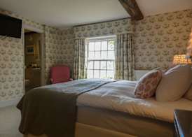 Fritton Lake - The Clubhouse 5