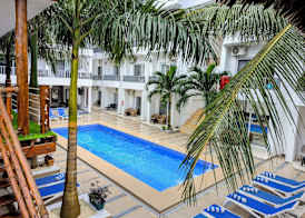 Golden Hotel 3