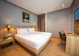 Azure Inn Hotel 4