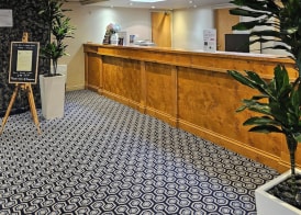 The Queens Hotel & Victoria Cloisters Apartments 2