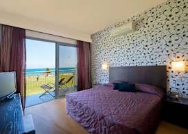 Natura Beach Hotel And Villas 3