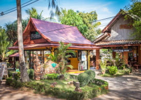 Lanta Pearl Beach Resort 3