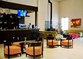 Howard Johnson Hotel & Resort Funes 4