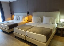 Hotel Oasis 5