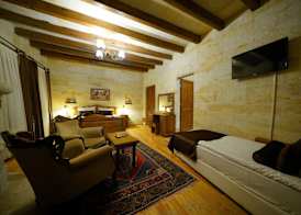 Harman Cave Hotel 5