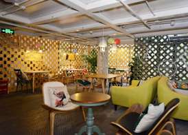 J Trip Youth Hostel 4