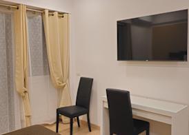 Convenient Booking B&B 4