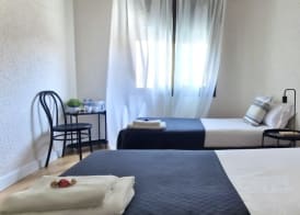 Barcelona PR Guesthouse 3