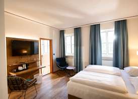 Landhotel Kauzenberg 3