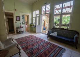 Lotus Garden Hostel Izmir 5